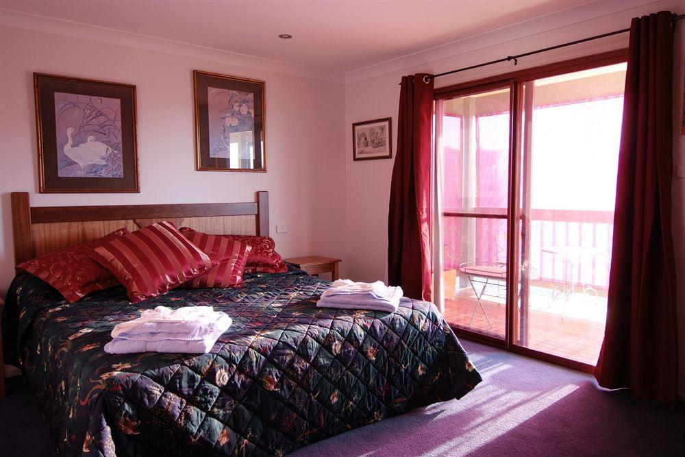 Anchors Aweigh - Adult Guests Only Hotell Narooma Exteriör bild