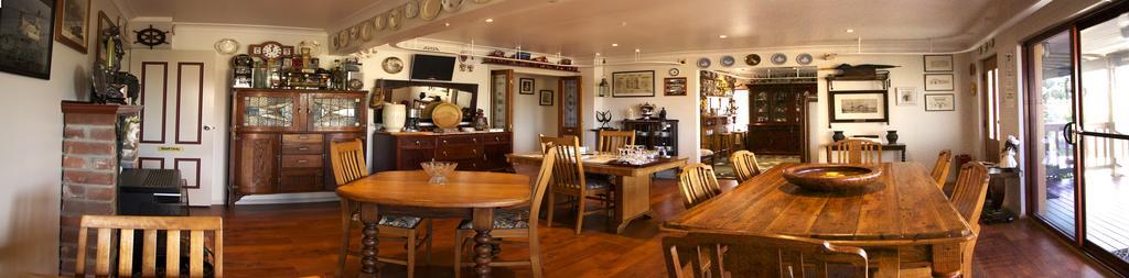 Anchors Aweigh - Adult Guests Only Hotell Narooma Exteriör bild